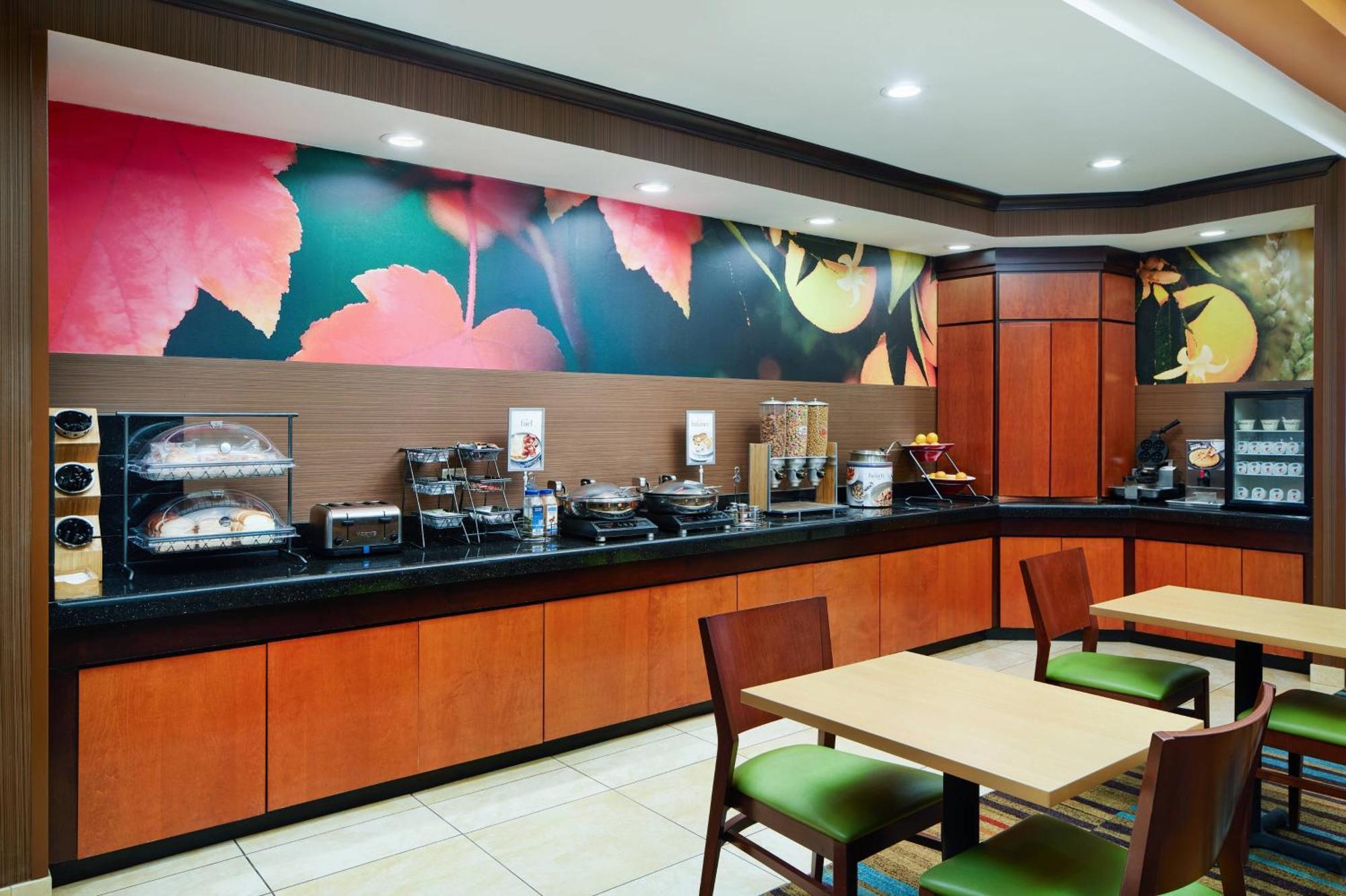 Fairfield Inn And Suites By Marriott Plainville Exterior foto